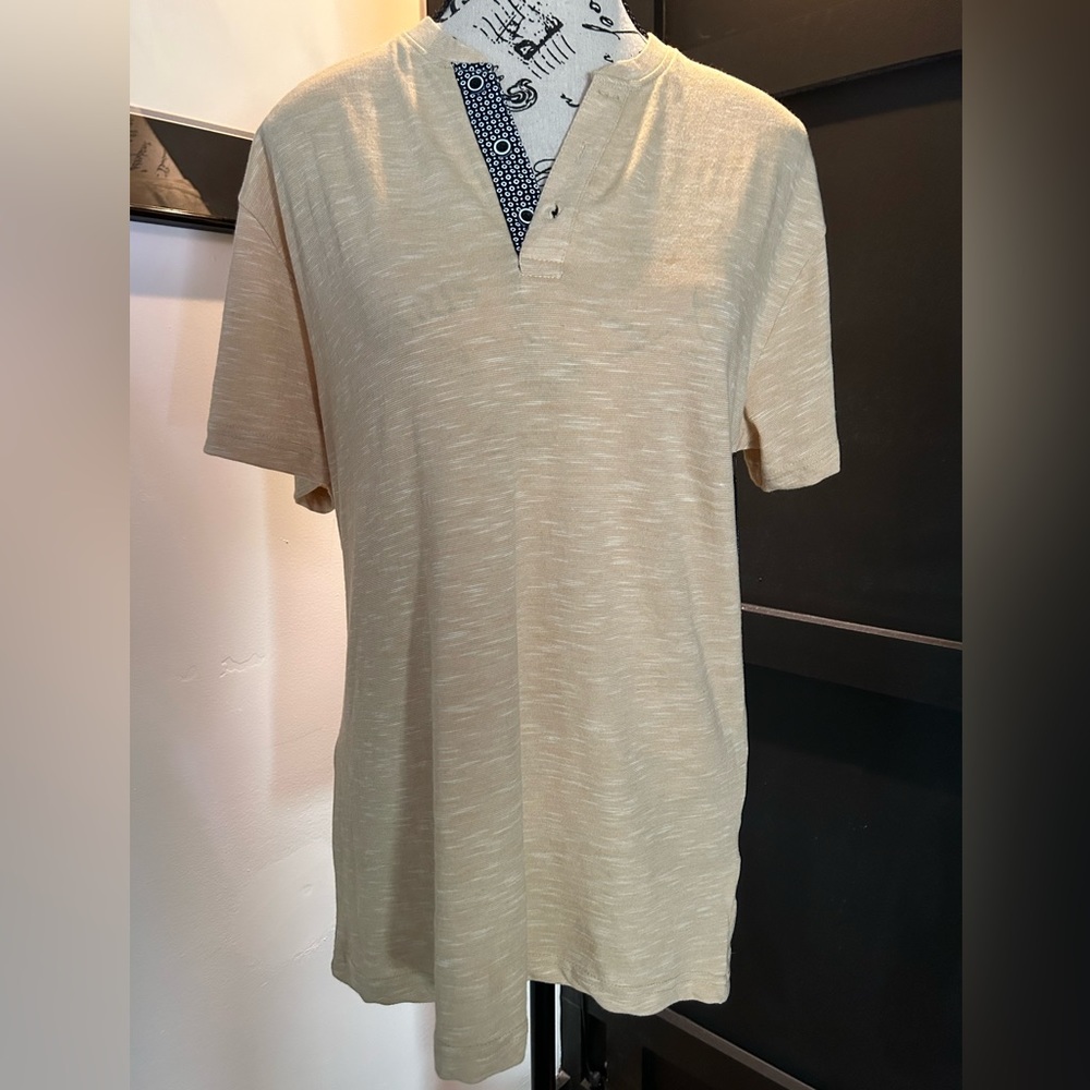 Men’s Straight Faded Henley style T-shirt